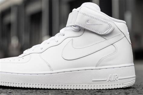 Nike Air Force 1 '07 Mid Sneaker (Women) 